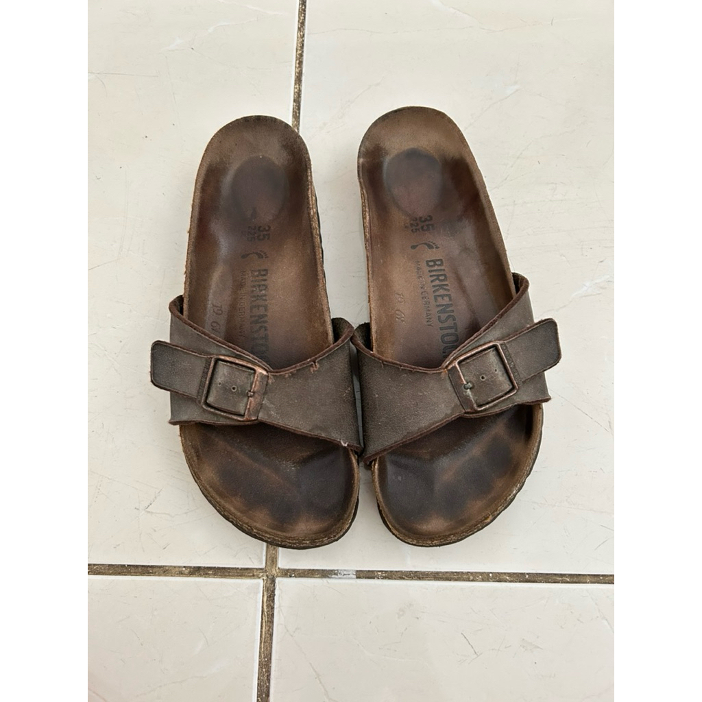 Preloved Old Birkenstock Original Sandals size 35 Woman