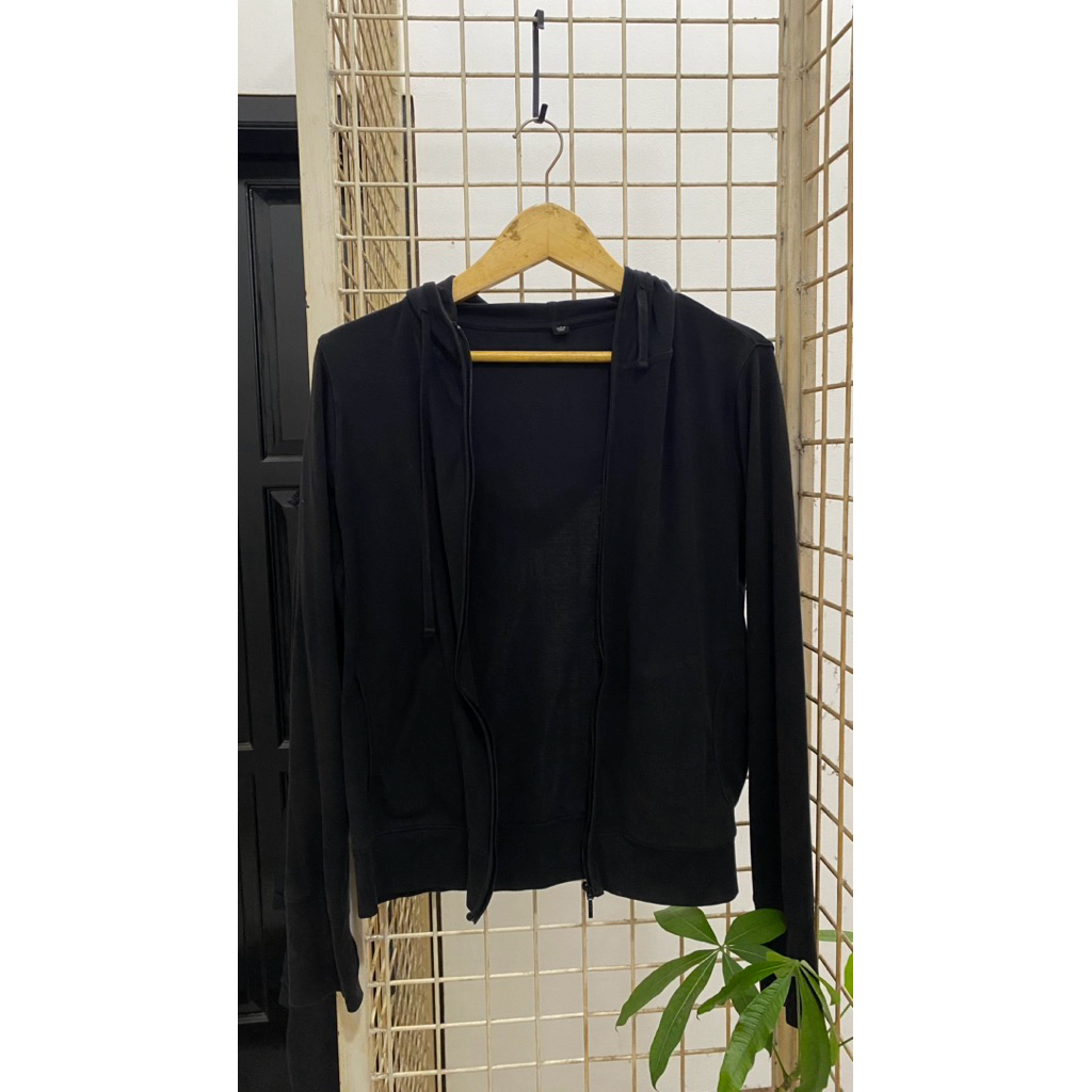 Jaket Hoodie Dry Sweat Ritsleting Uniqlo Original