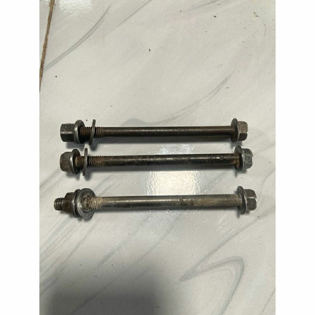 mur baut dudukan mesin rangka yamaha fizR force one poswan original