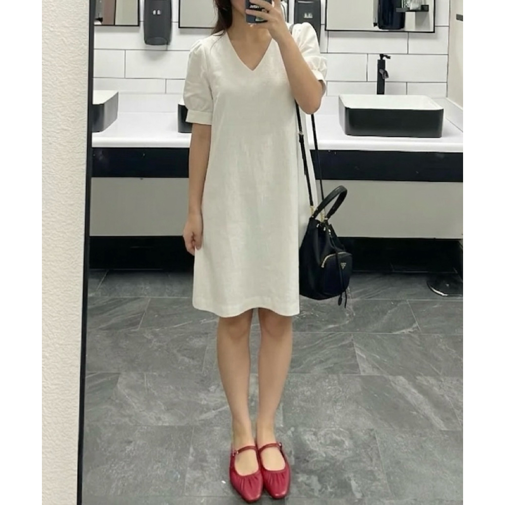 [PRELOVED] Dress Broken White V neck Katun Poplin - LD 104
