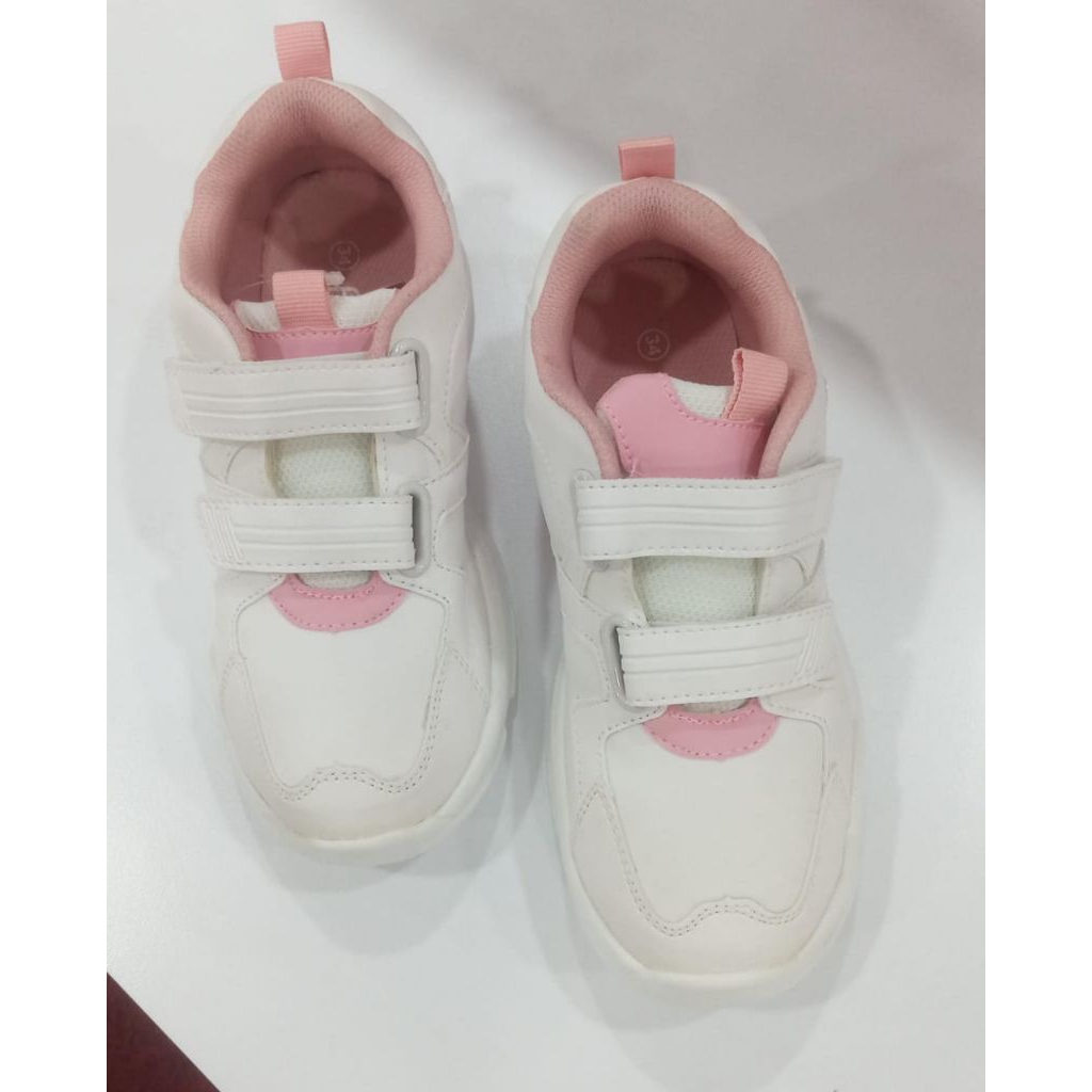 Sepatu anak Fladeo