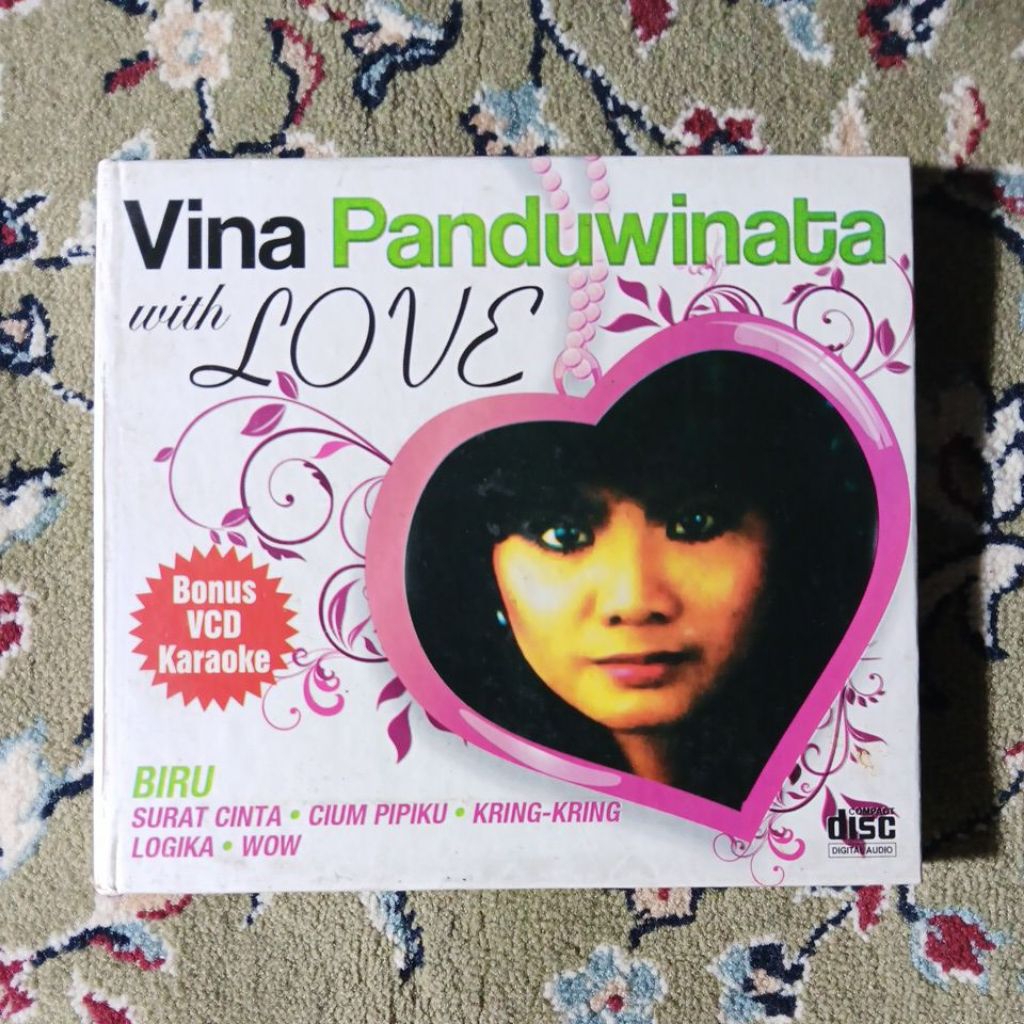 CD + VCD VINA PANDUWINATA With LOVE