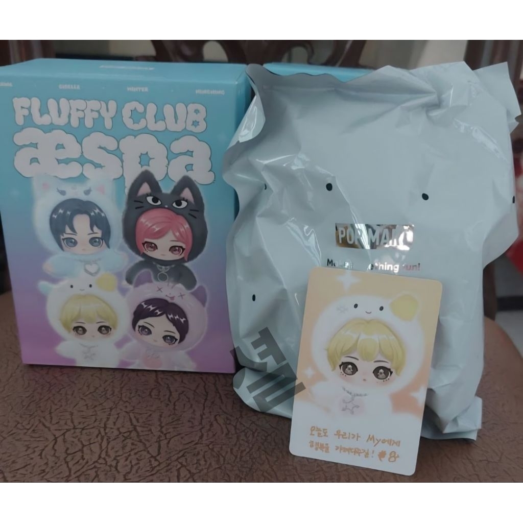 AESPA FLUFFY DOLL POPMART - Winter Muntaengi