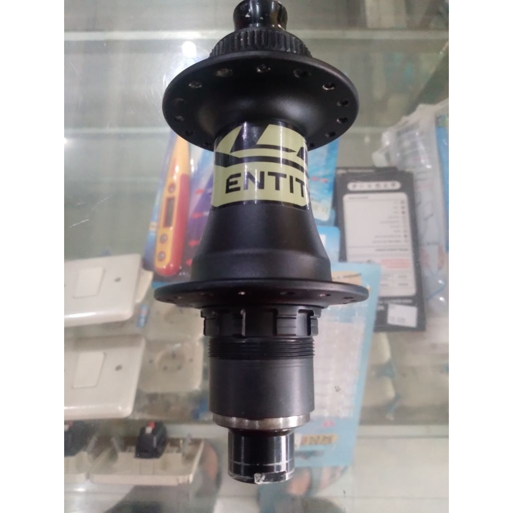 entity freehub boost 12x148 32 hole XDR bearing
