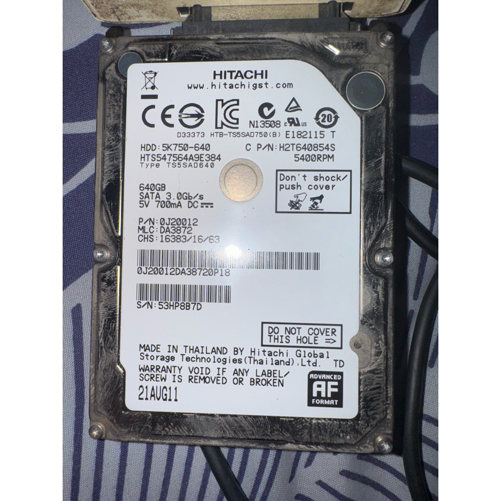 hardisk laptop 640gb merek hitachi 100/100%
