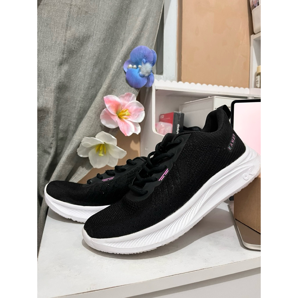 [PRELOVED] Kanky Shoes - Sepatu Olahraga - Sepatu Lari - Sepatu Jogging - Sepatu Outdoor - Multiuse 