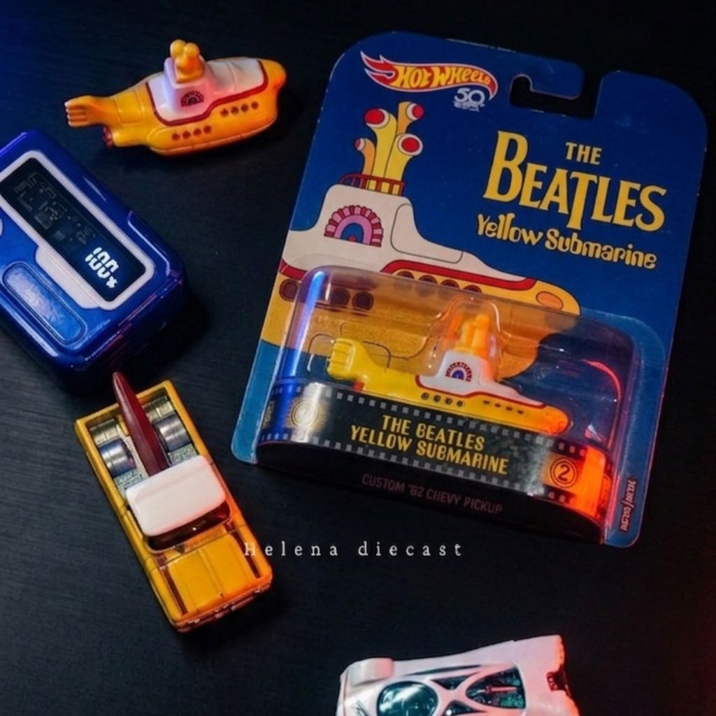 HOTWHEELS THE BEATLES YELLOW SUBMARINE SCHREEN TIME