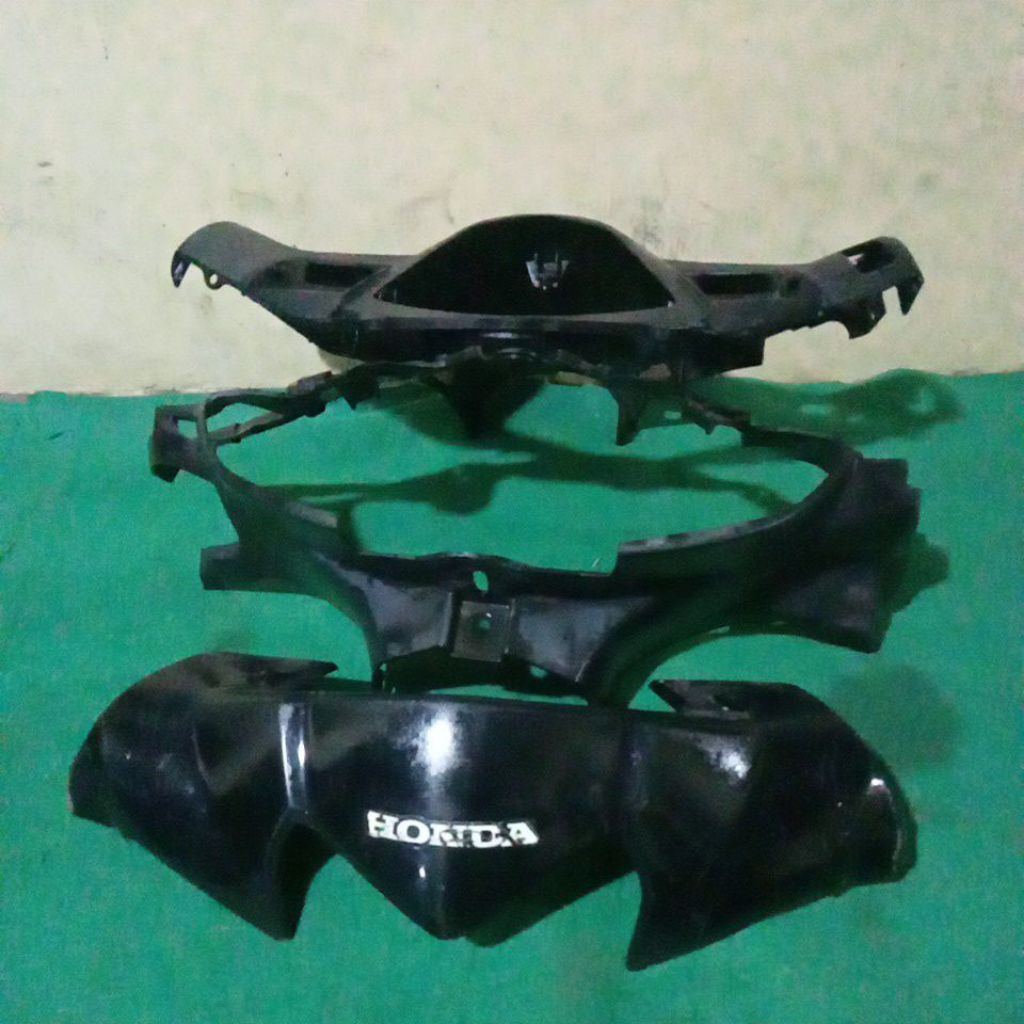 1set batok depan belakang Honda Revo absolut original