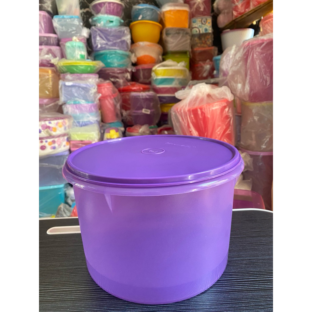 toples ungu Tupperware cantik