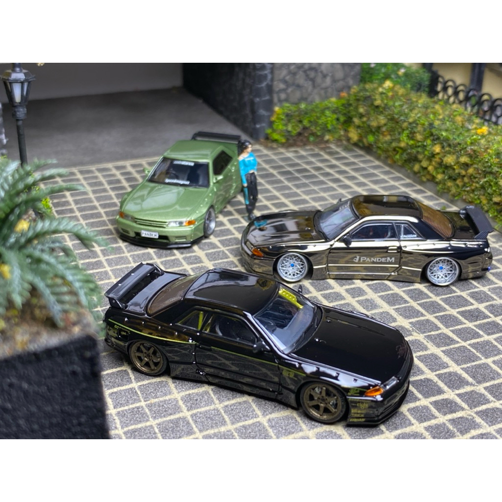 Inno R32 pandem (grey, black, chrome) Body only
