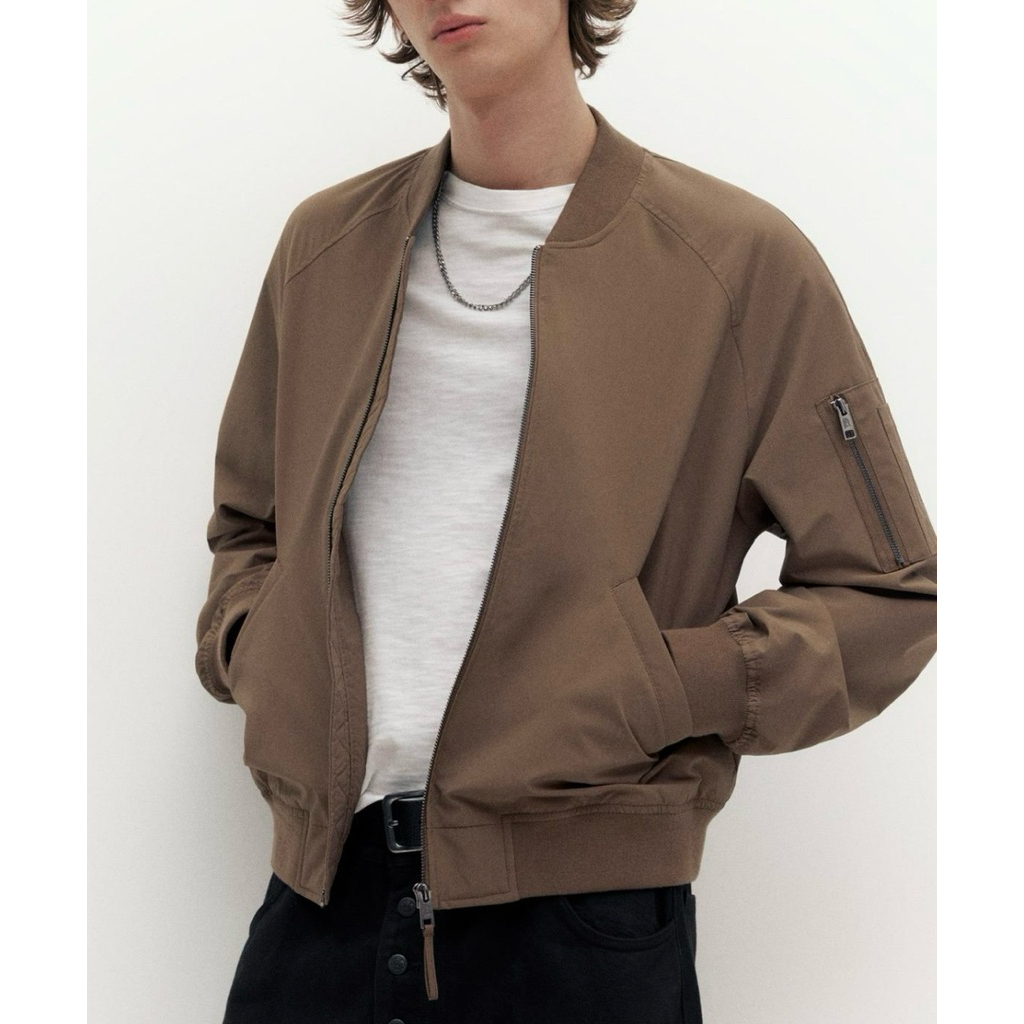 Jaket Bomber Cowok Pull and Bear