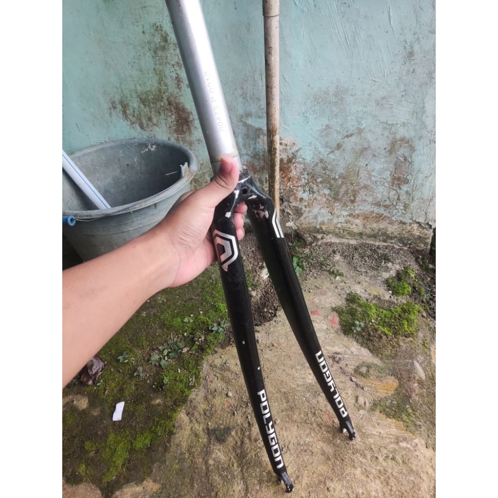 FORK ALLOY POLYGON 700c