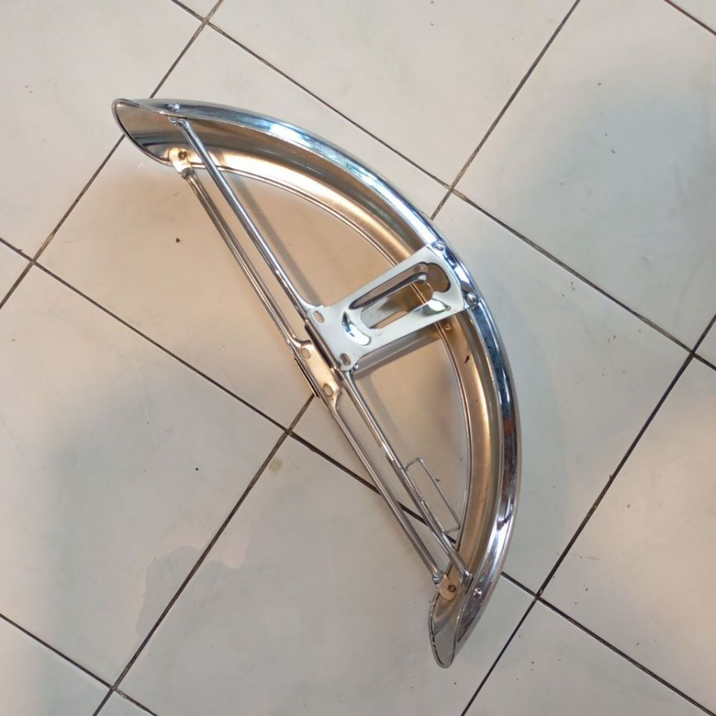 spakbor depan CB100