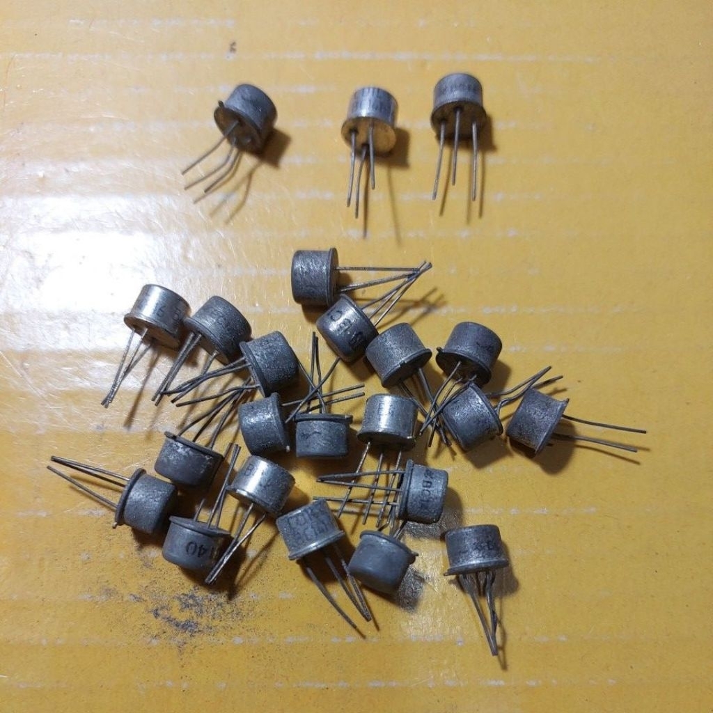 BC 141 TRANSISTOR  GERMANIUM ASLI ORI