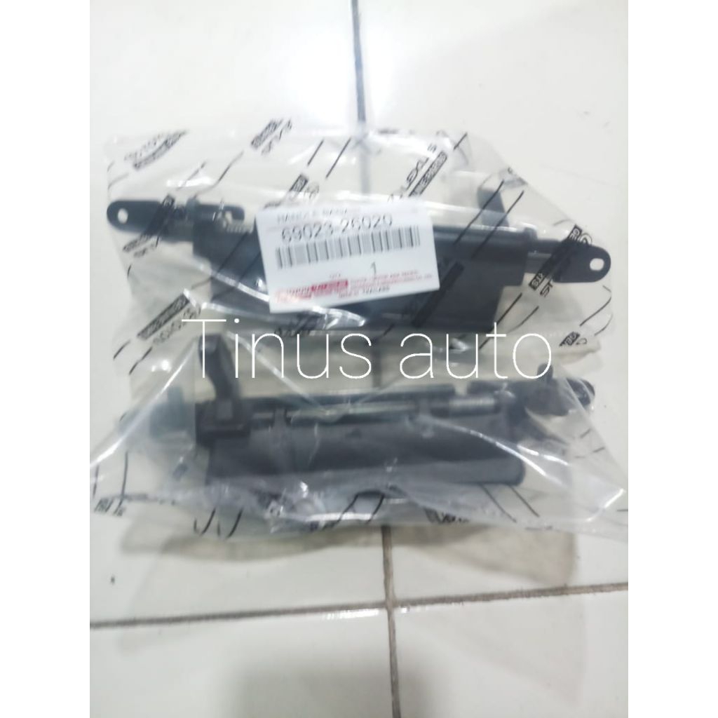 handle kunci pintu bagasi toyota kijang LGX ori