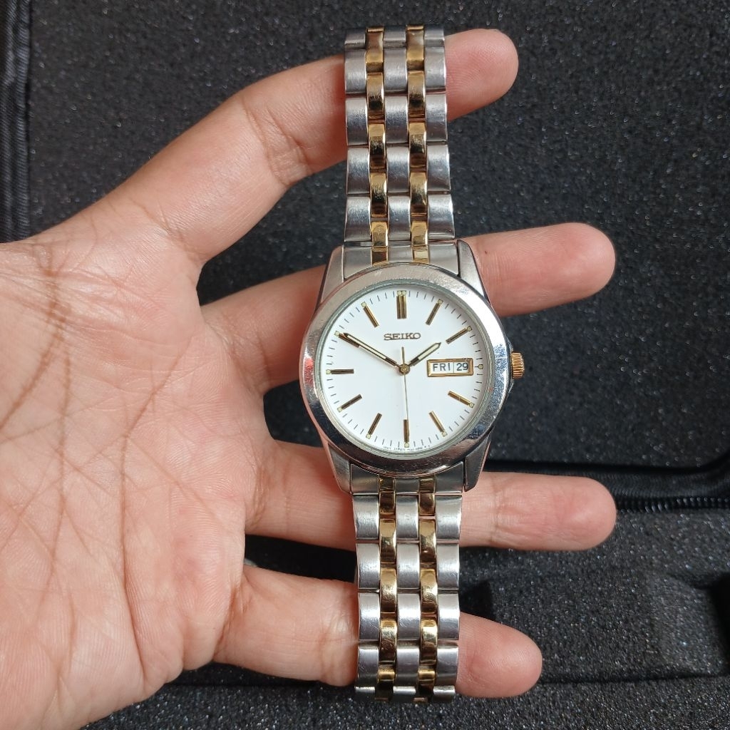 Seiko 7N43-0AMO Quartz