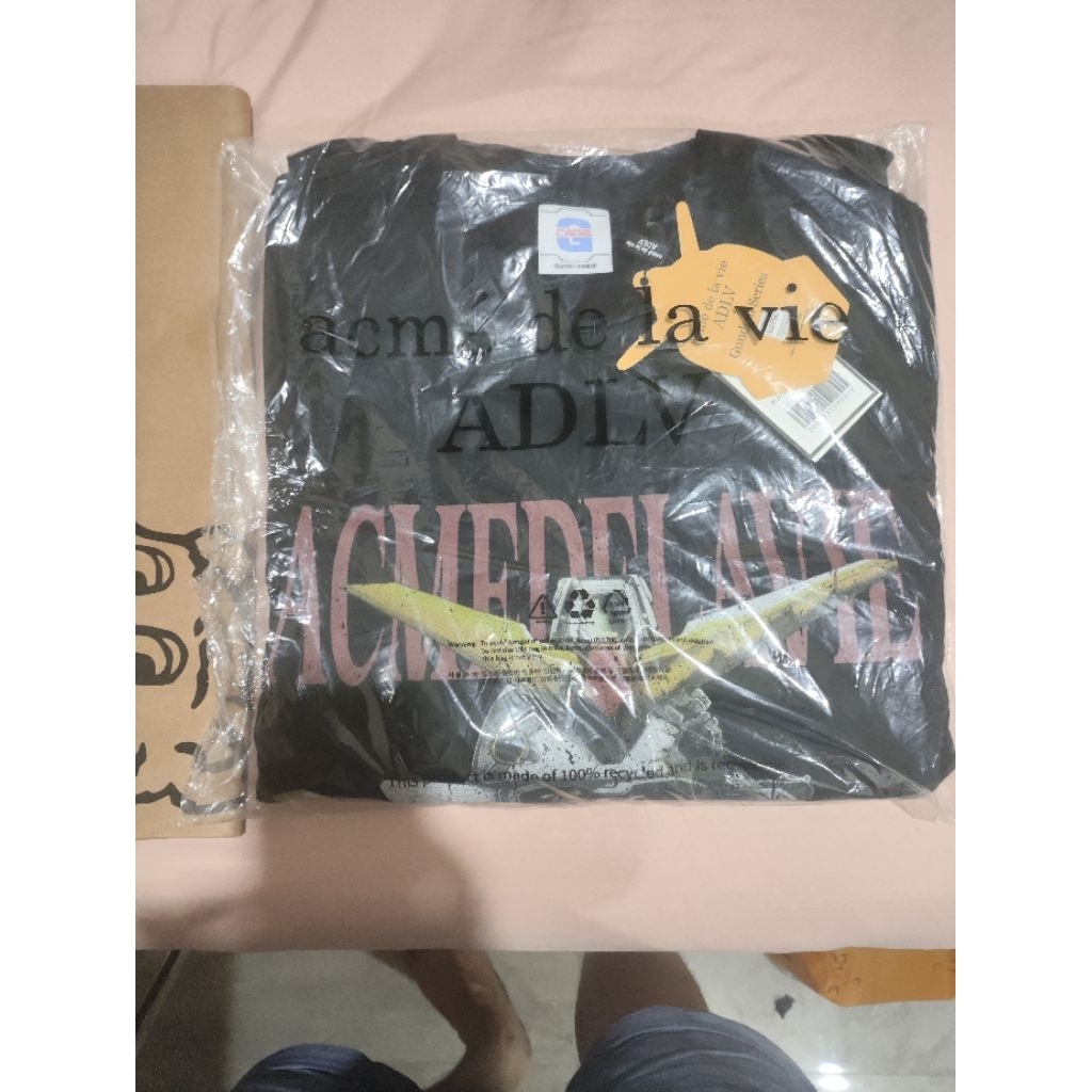 ADLV X Gundam Sweater, Size 2