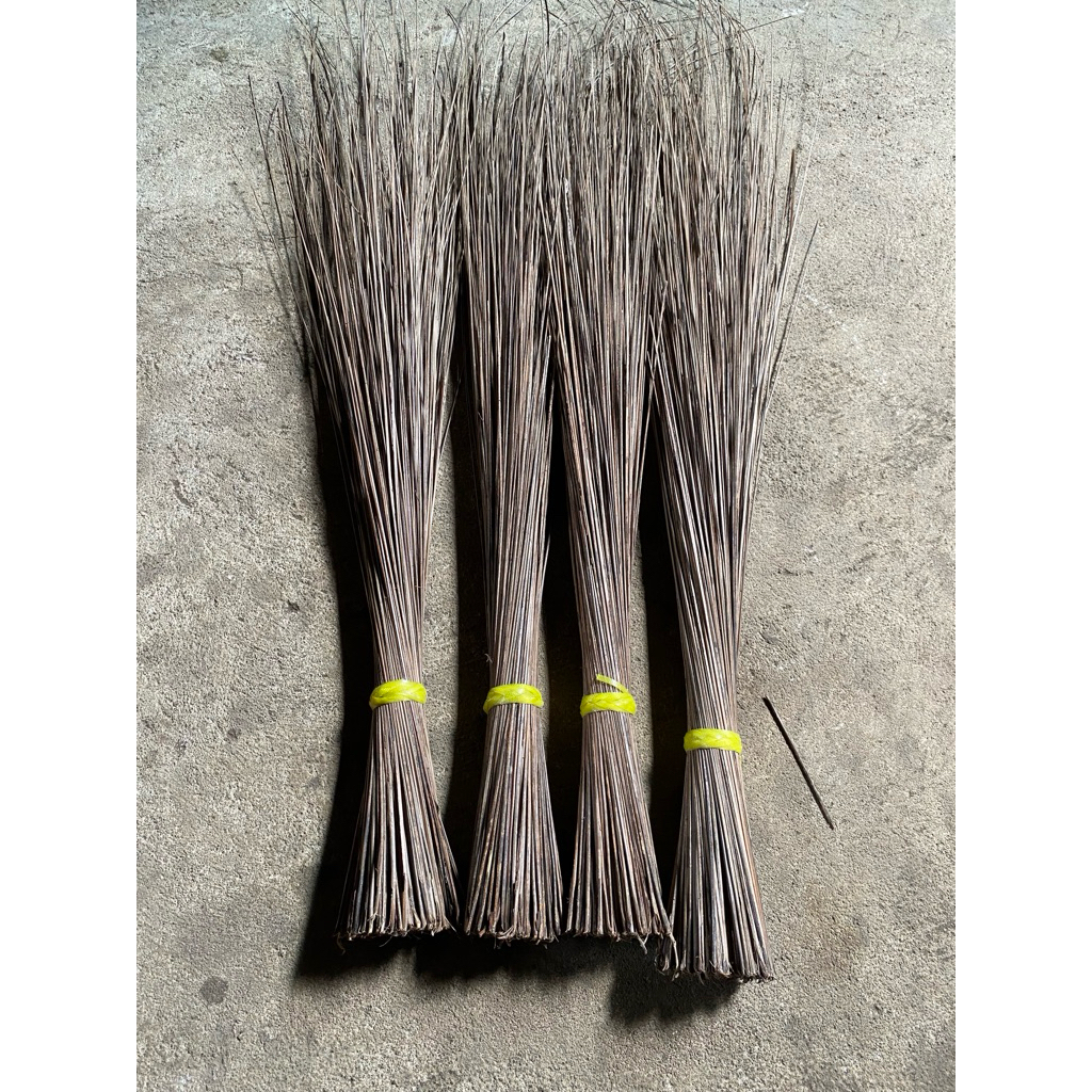 sapu tradisional, sapu lidi, sapu korek