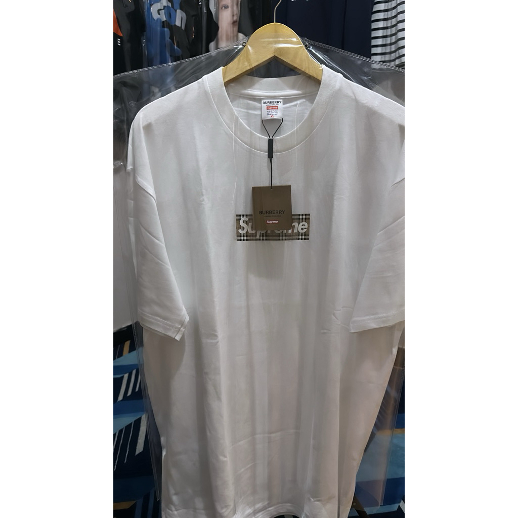 Tshirt SUPREME X BURBERRY