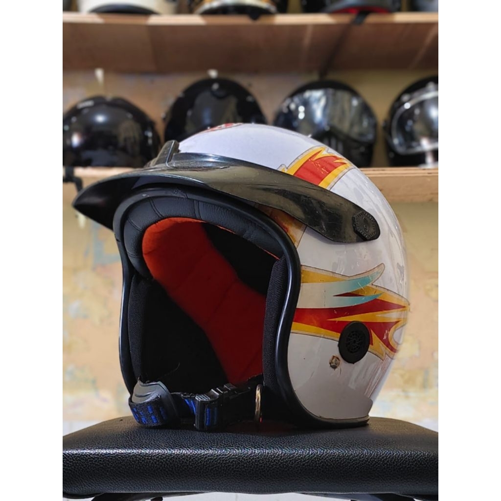 helm original yamaha jadul