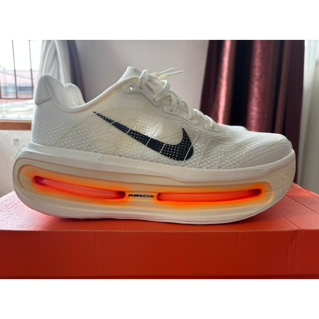 Nike Vomero Premium Sail Coconut Milk (Original)
