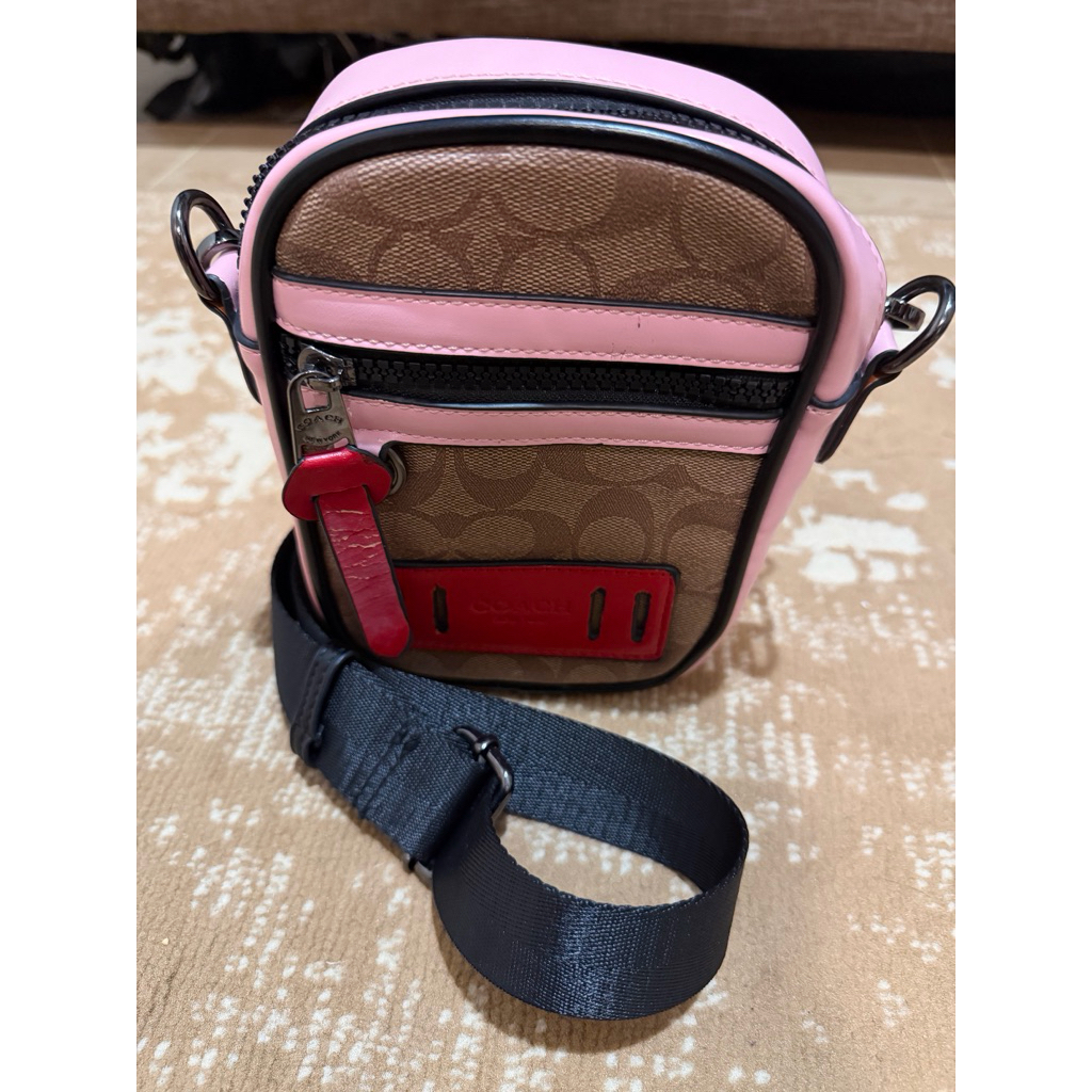 Tas Coach preloved second