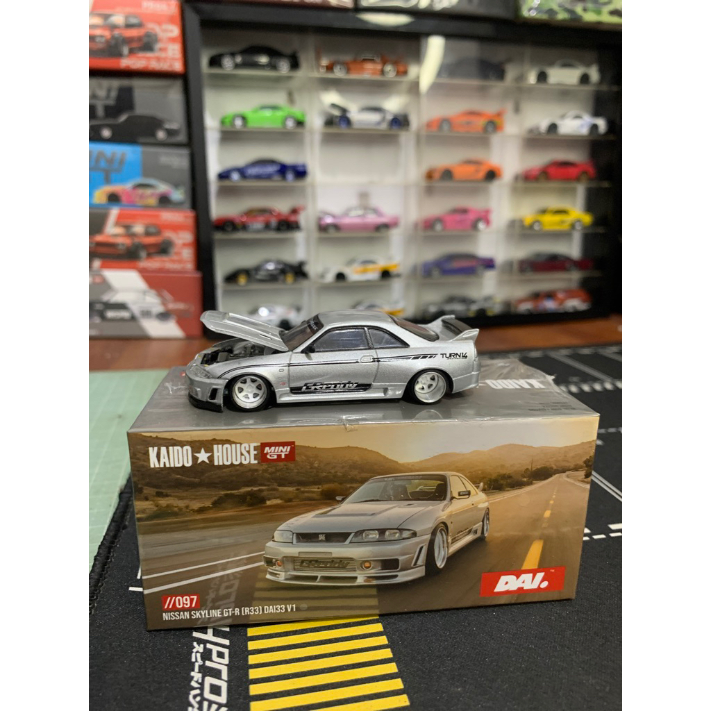MINI GT 097 KAIDO HOUSE NISSAN SKYLINE GT-R R33 DAI33 V1