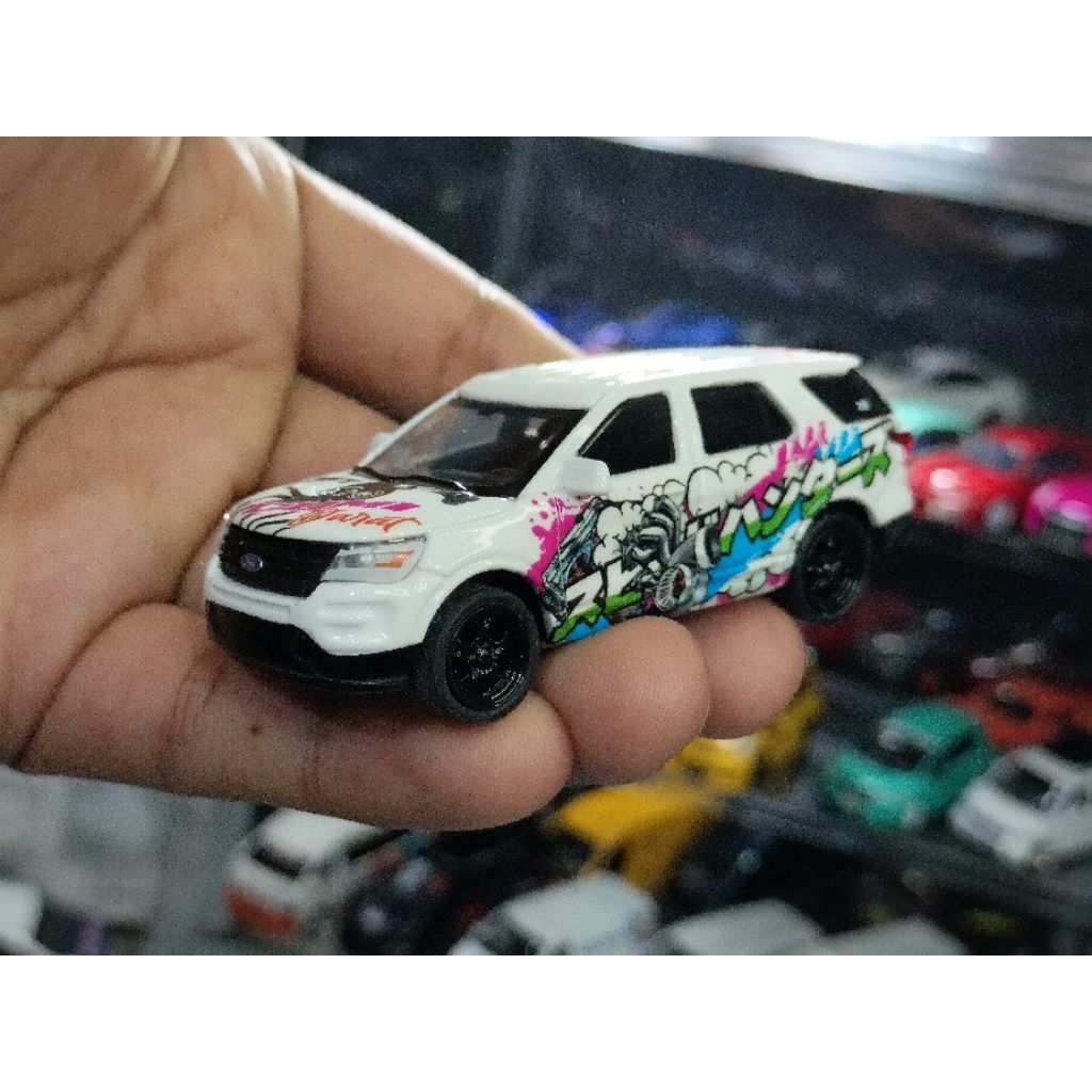 diecast custom Ford interceptor mirip Fortuner cumi darat