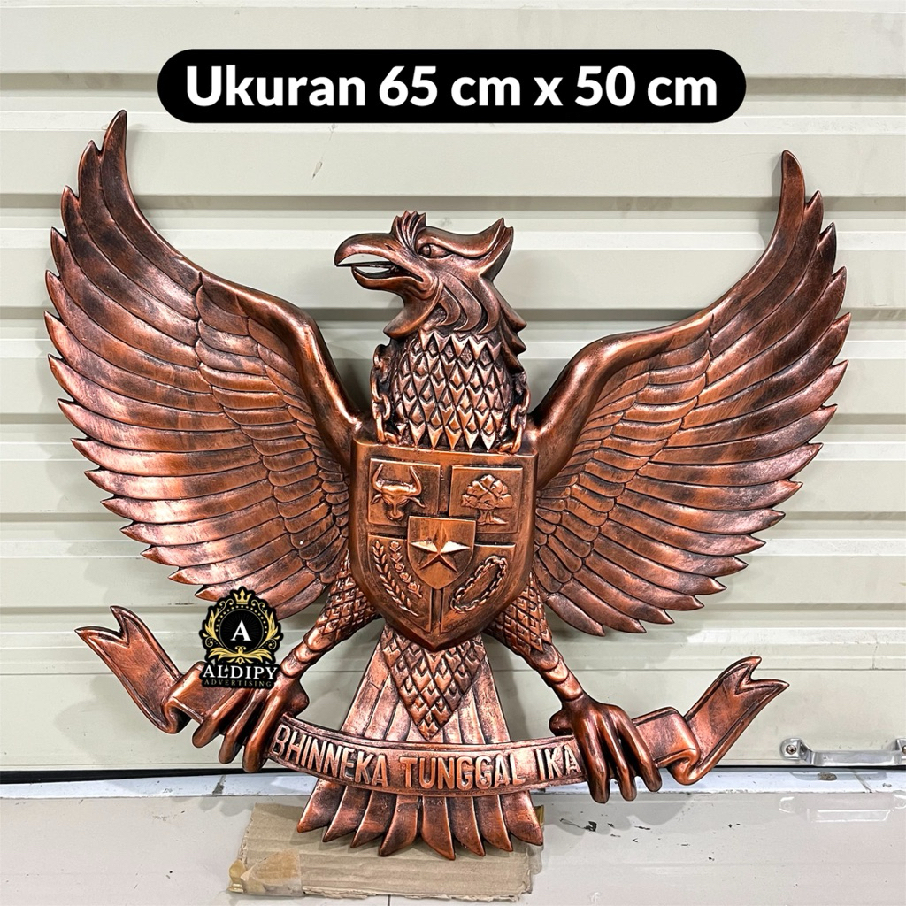 Lambang Patung Burung Garuda Pancasila Ukuran 65 cm Bahan Fiber Patung Burung Garuda Pajangan Burung