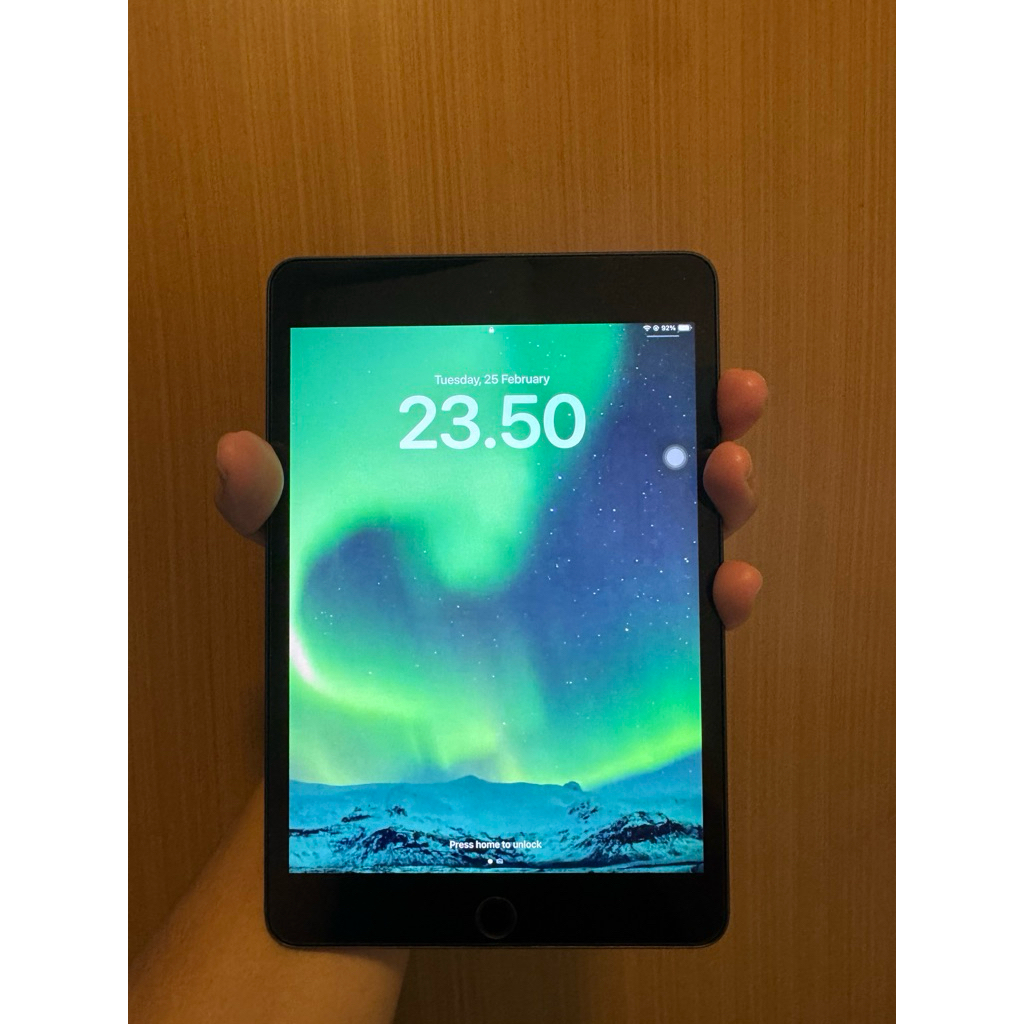 IPAD MINI 5 64GB WIFI SPACE GREY 98% CONDITION SUPER MULUS