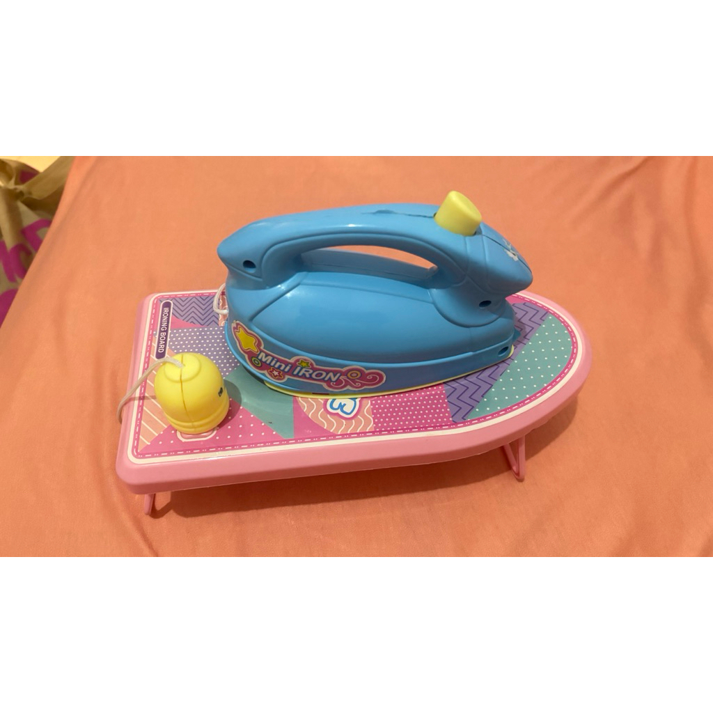 Preloved - Mainan Setrikaan Anak Perempuan