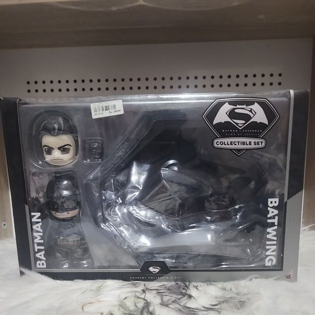Hot Toys Batman Batwing Cosbaby