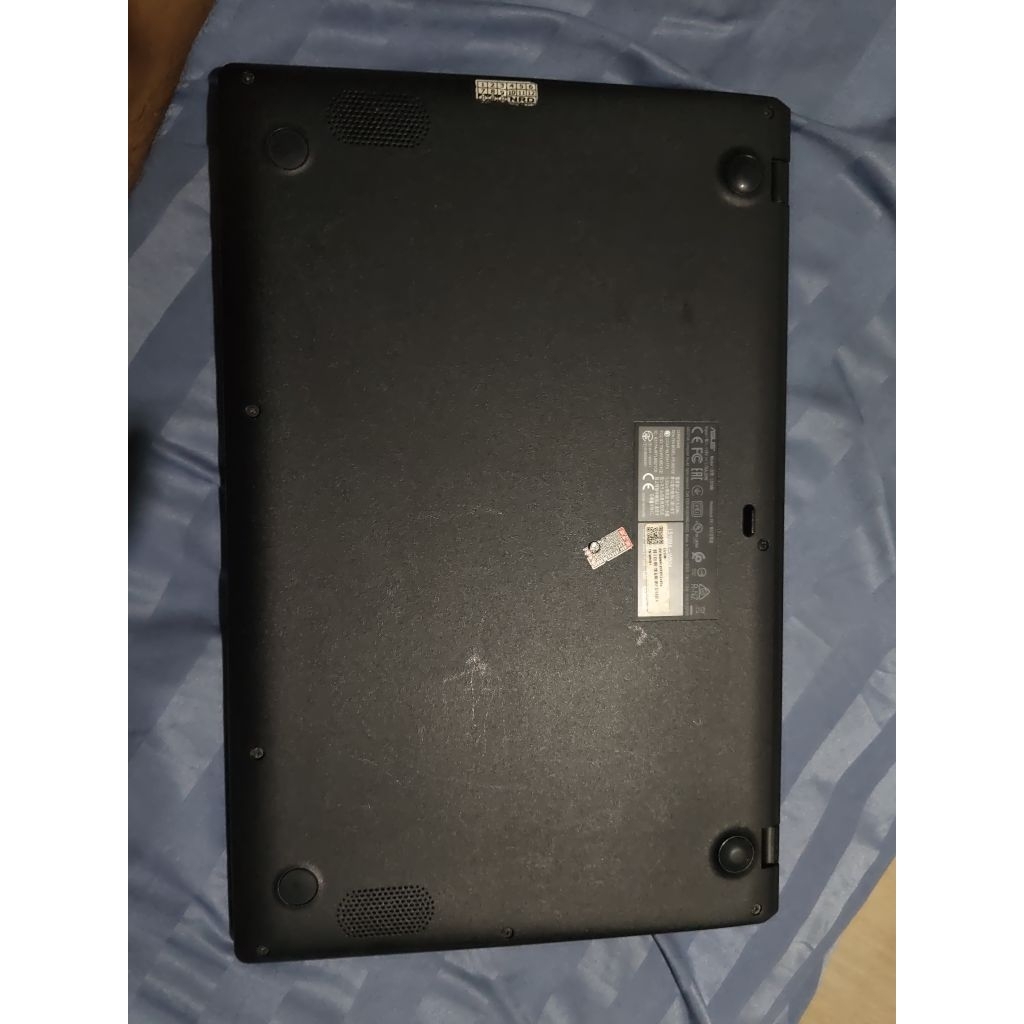 Laptop Asus E510