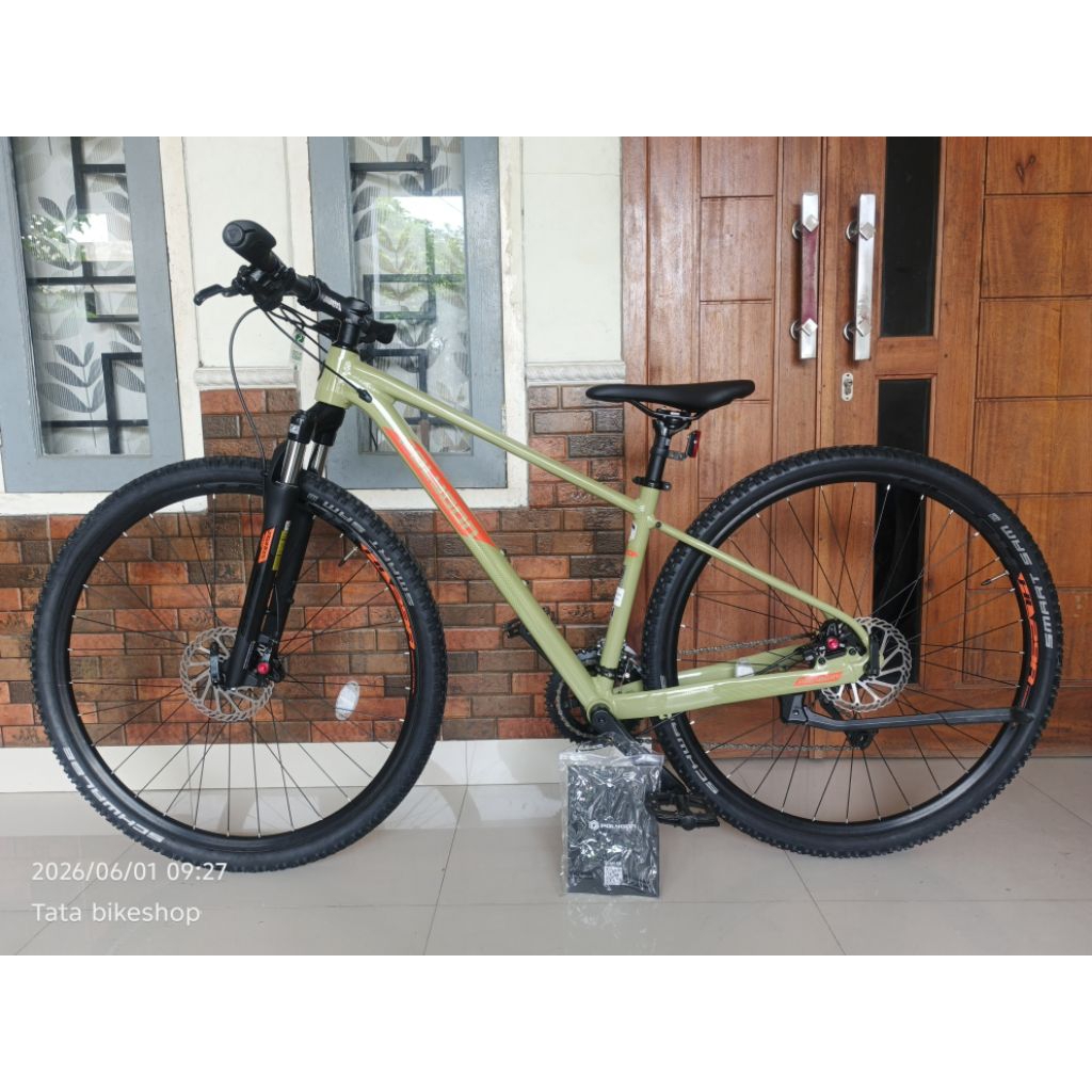 sepeda Hybrid Polygon Heist X2 2025 like new