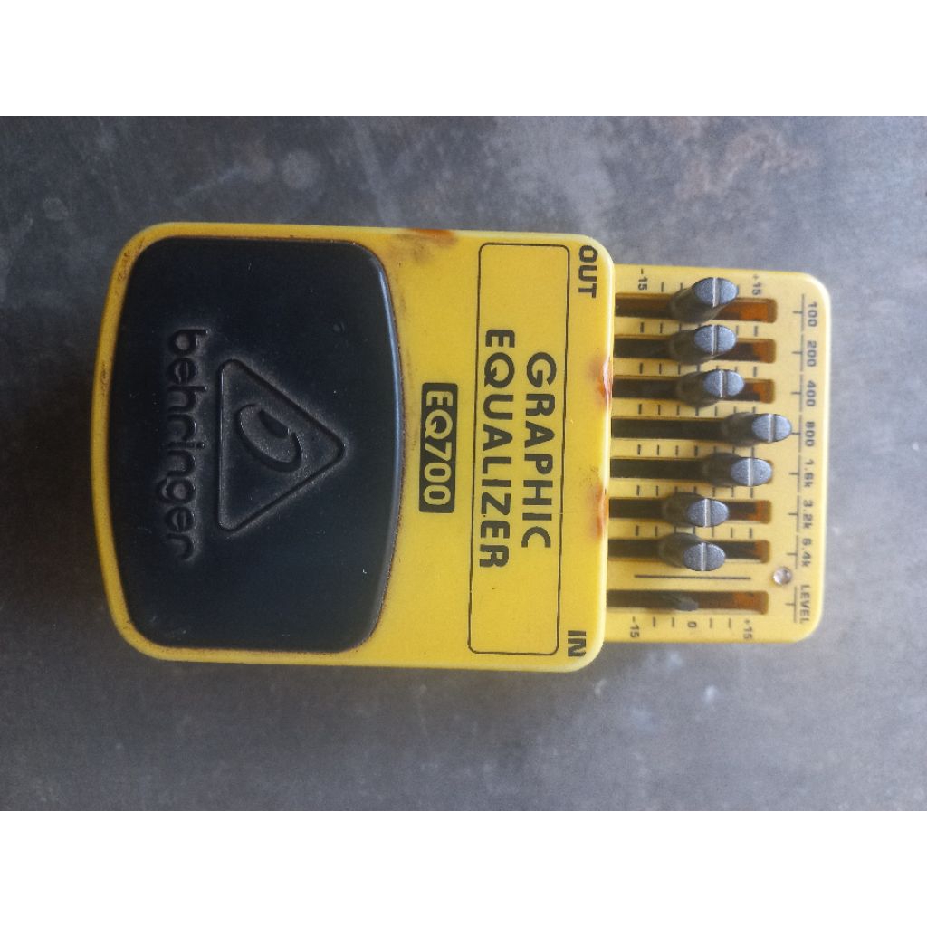 Behringer EQ700 (Graphic Equalizer)