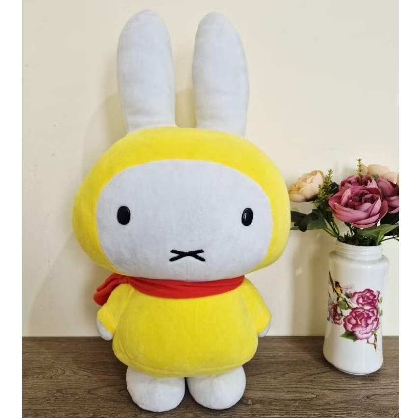 Boneka Miffy Amusement Jumbo Plush