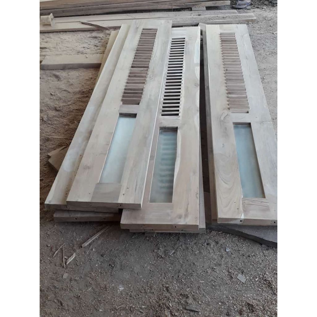 Pintu Garasi Kayu Jati Solid | Pintu Kandang Garasi Kuat Anti Cuaca