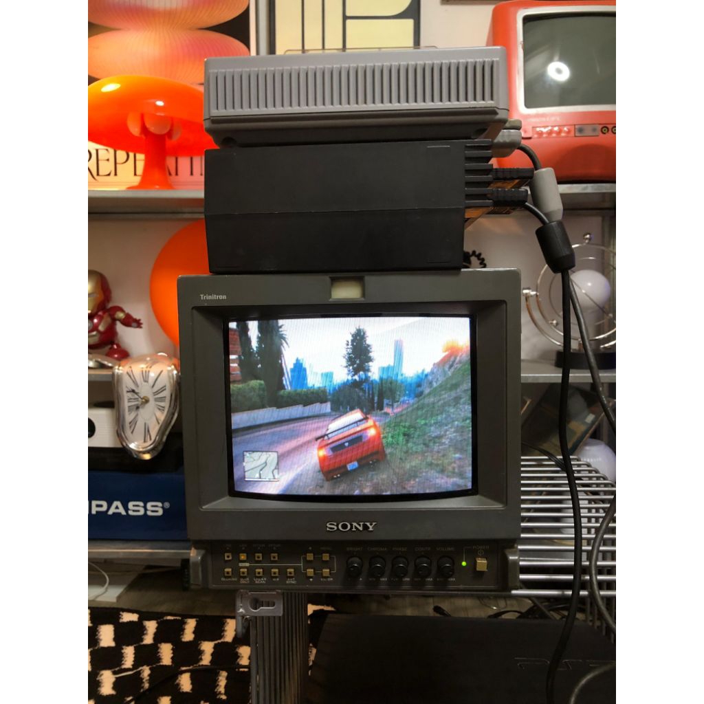 Tv sony trinitron PVM 9L-2 / Monitor sony PVM / tv tabung sony / tv mini