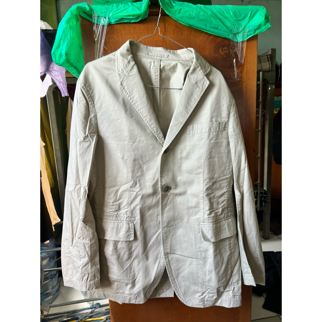 JAS UNIQLO CREAM UNIQLO MULUS 100% BANYAK DICARI