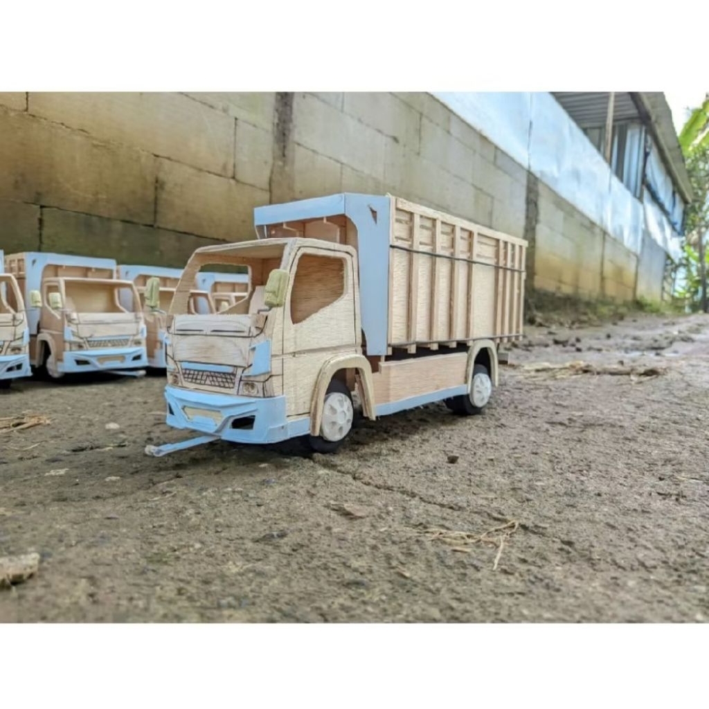 MINIATUR TRUK OLENG MAINAN ANAK TYPE CANTER TRUK SAYUR