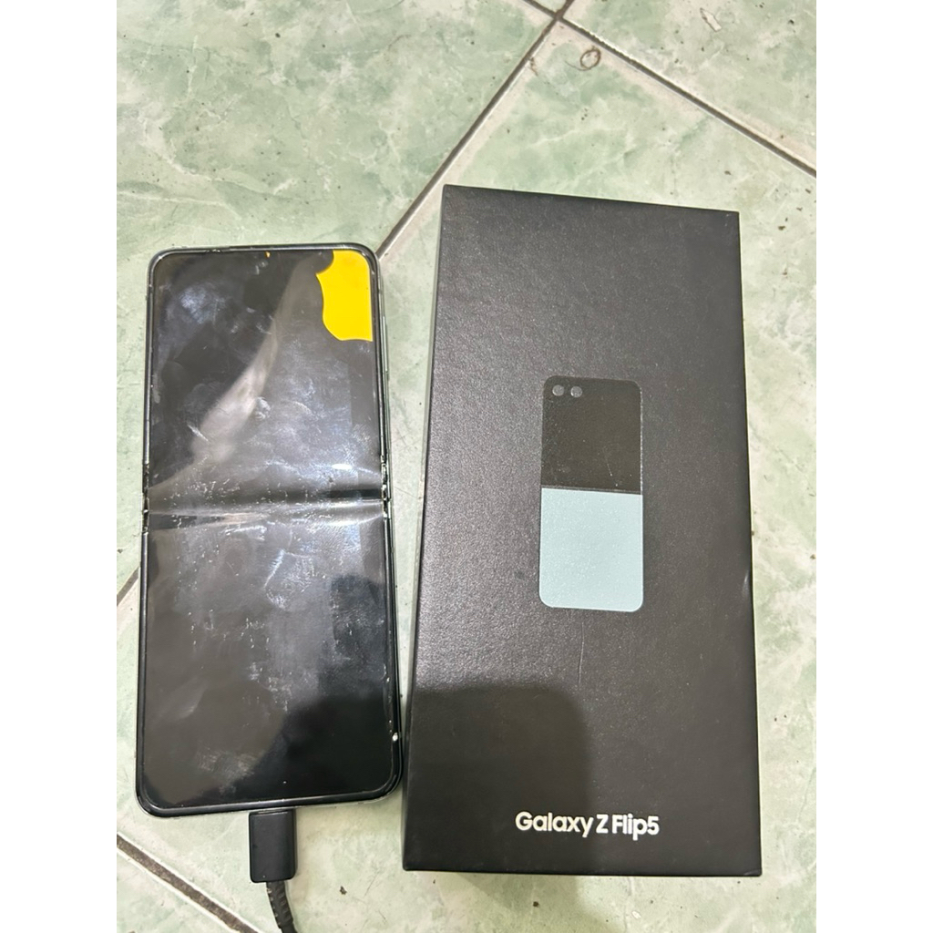 samsung z flip 5 8/512 minus lcd