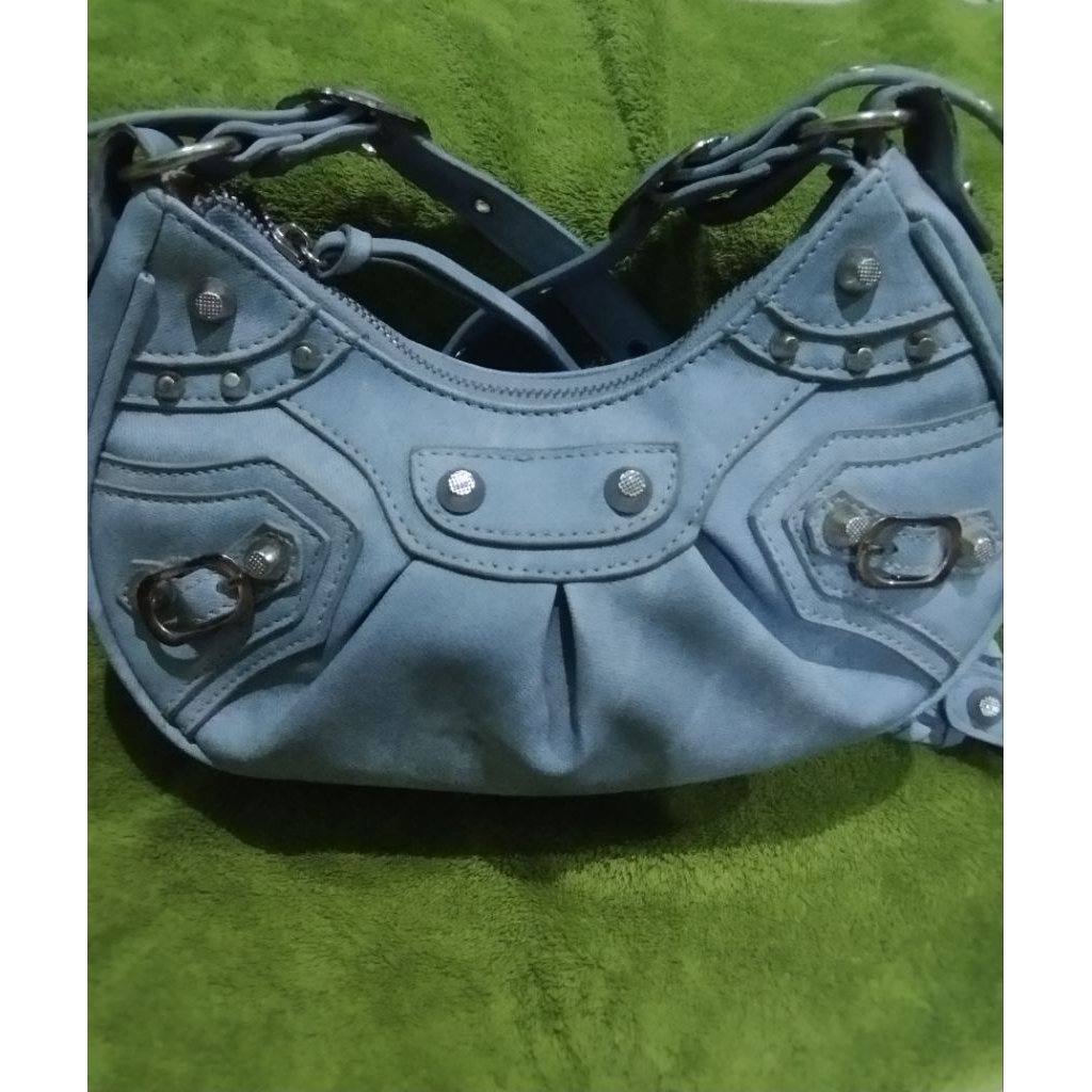 tas selempang ala balen preloved