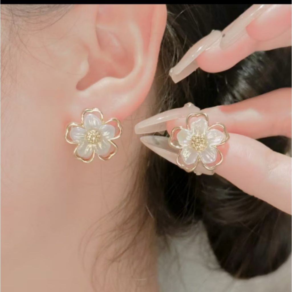Anting anting Wanita Aksesoris Fashion Anting kebaya wanita perhiasan