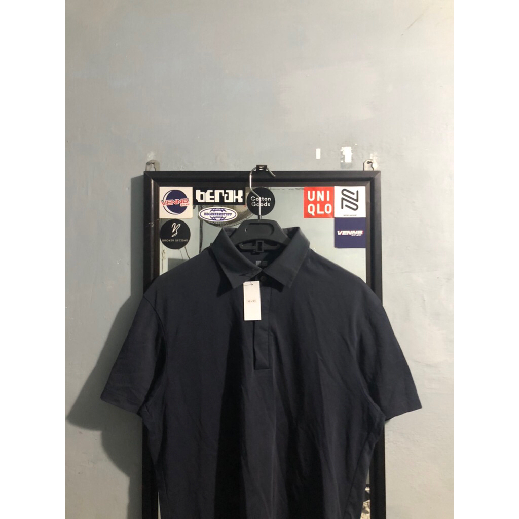Kemeja AIRism UNIQLO Navy