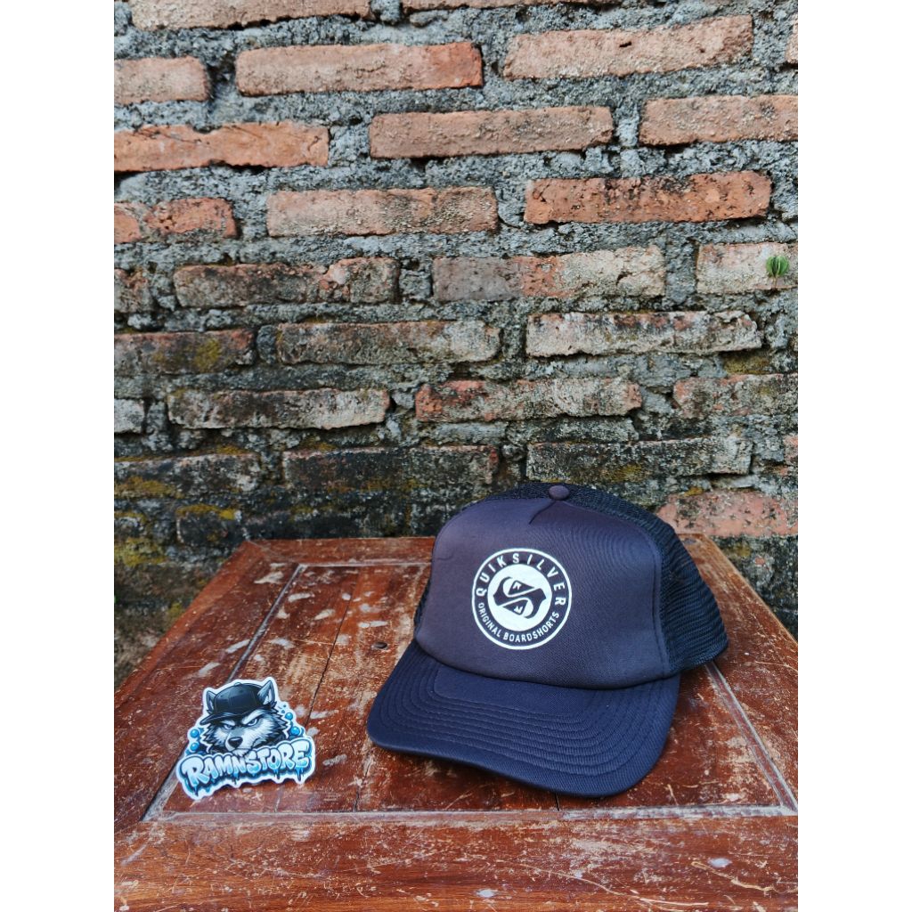 topi quiksilver
