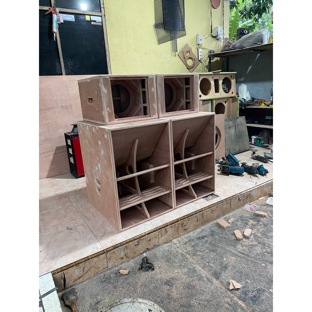 box F1 15 inch