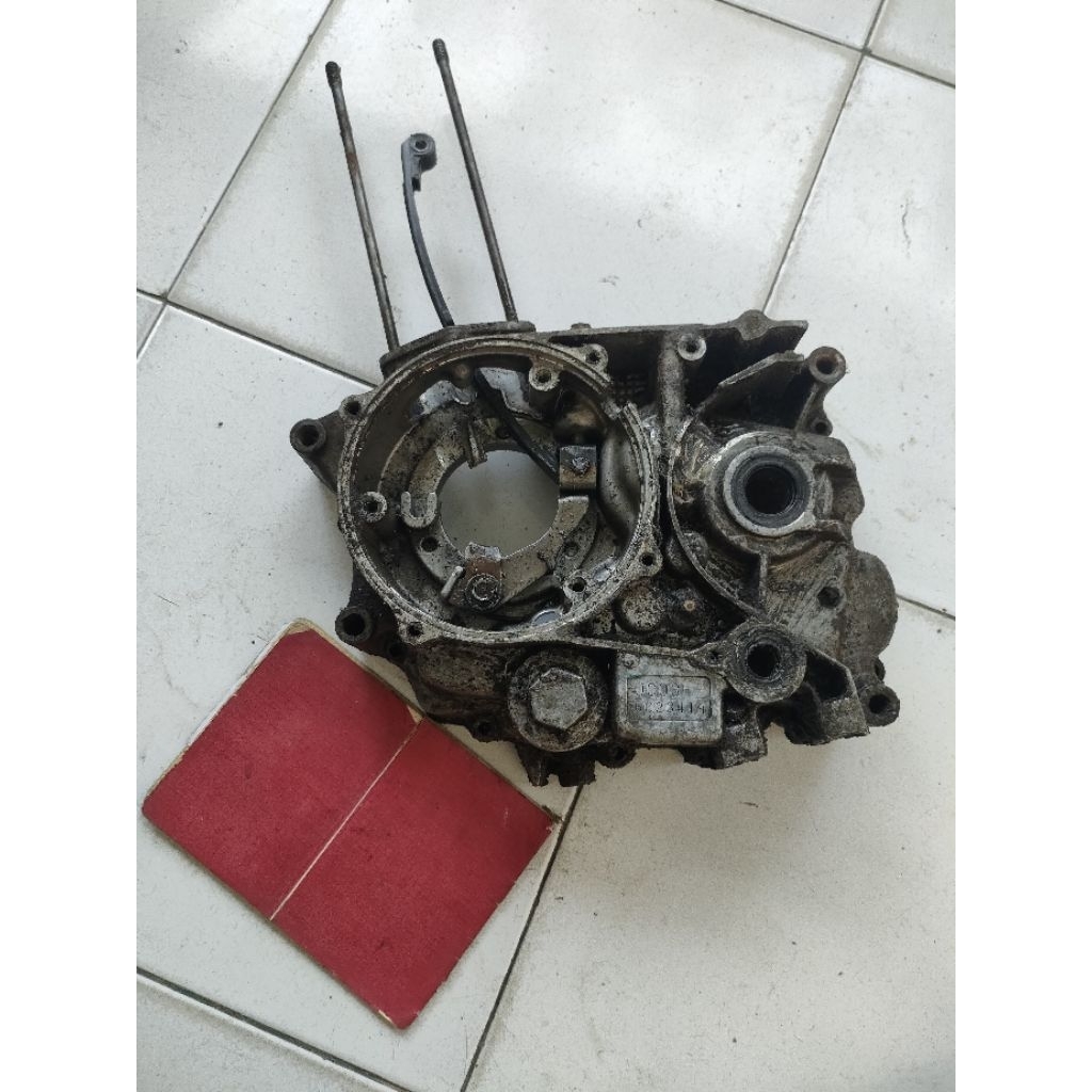 DOKUMEN & RENGKES HONDA GL100