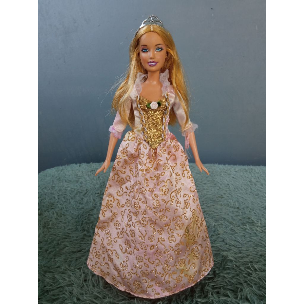 Gaun Barbie Mattel Movie Princess Annelise minus preloved / bekas