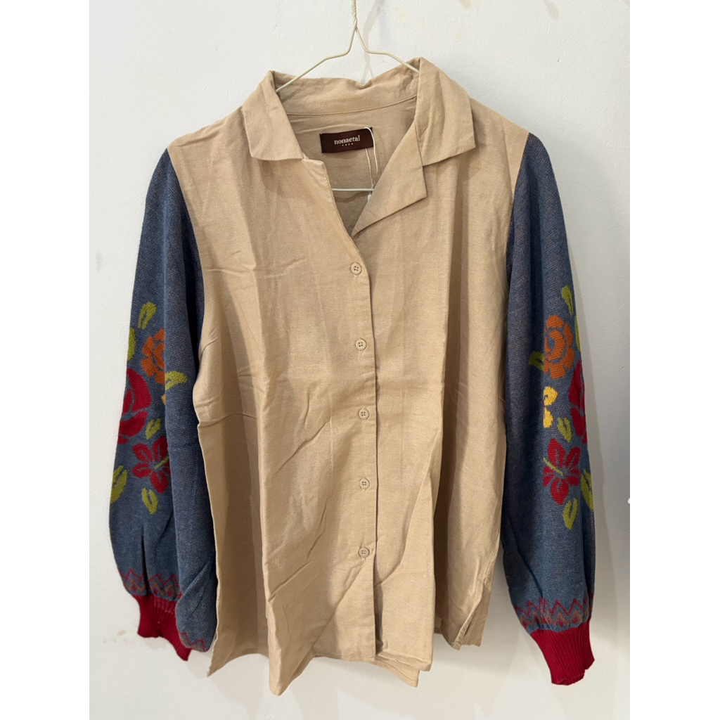 Preloved Nonaetal Kemeja Knitt