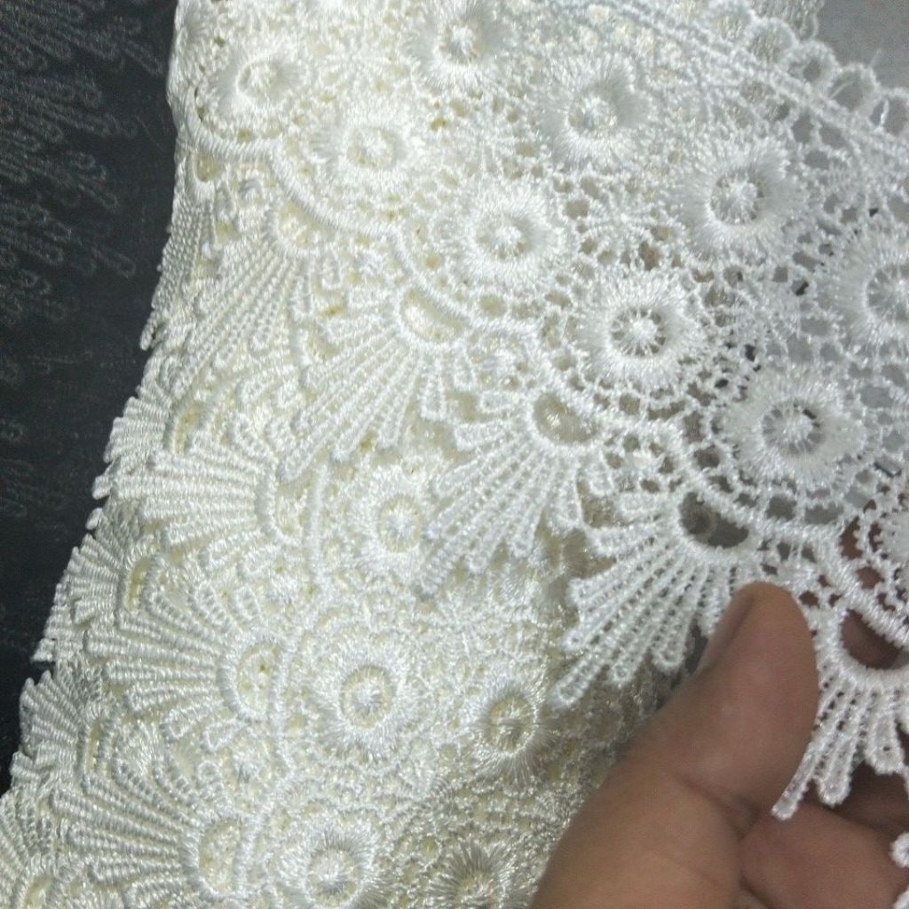Renda mukena/renda baju (1meter)bahan tebal
